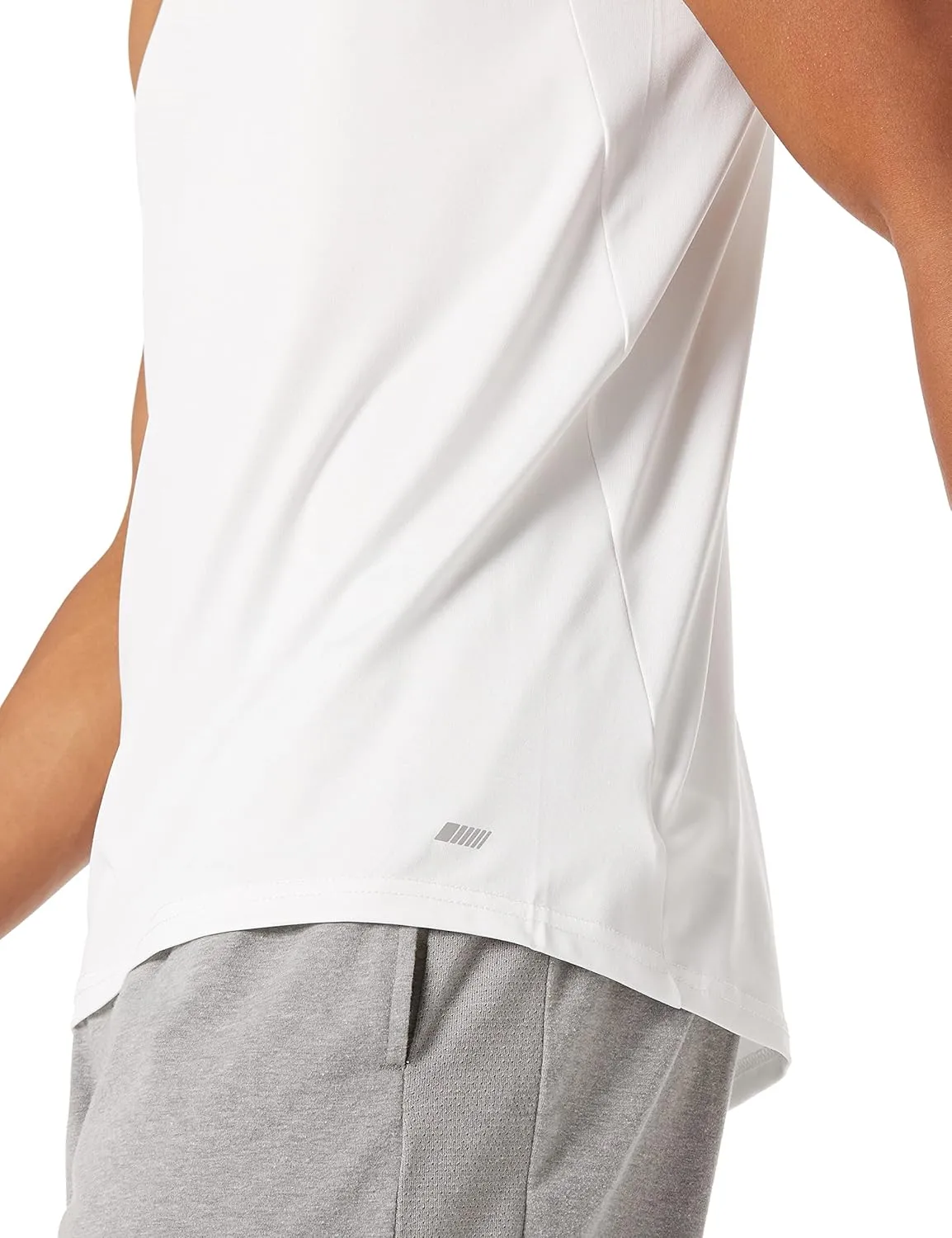 Amazon Essentials Men's Active Quick Dry Tech Stretch Lightweight Gym Tank Top