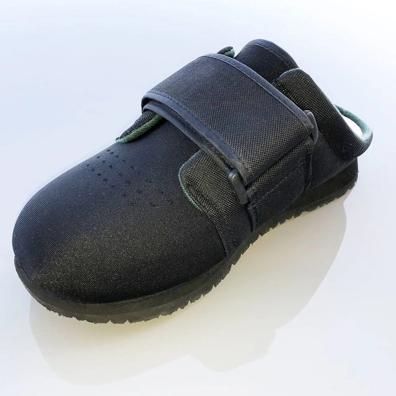 Classic Slide Black (Designed for Extreme Swelling/Lymphedema)
