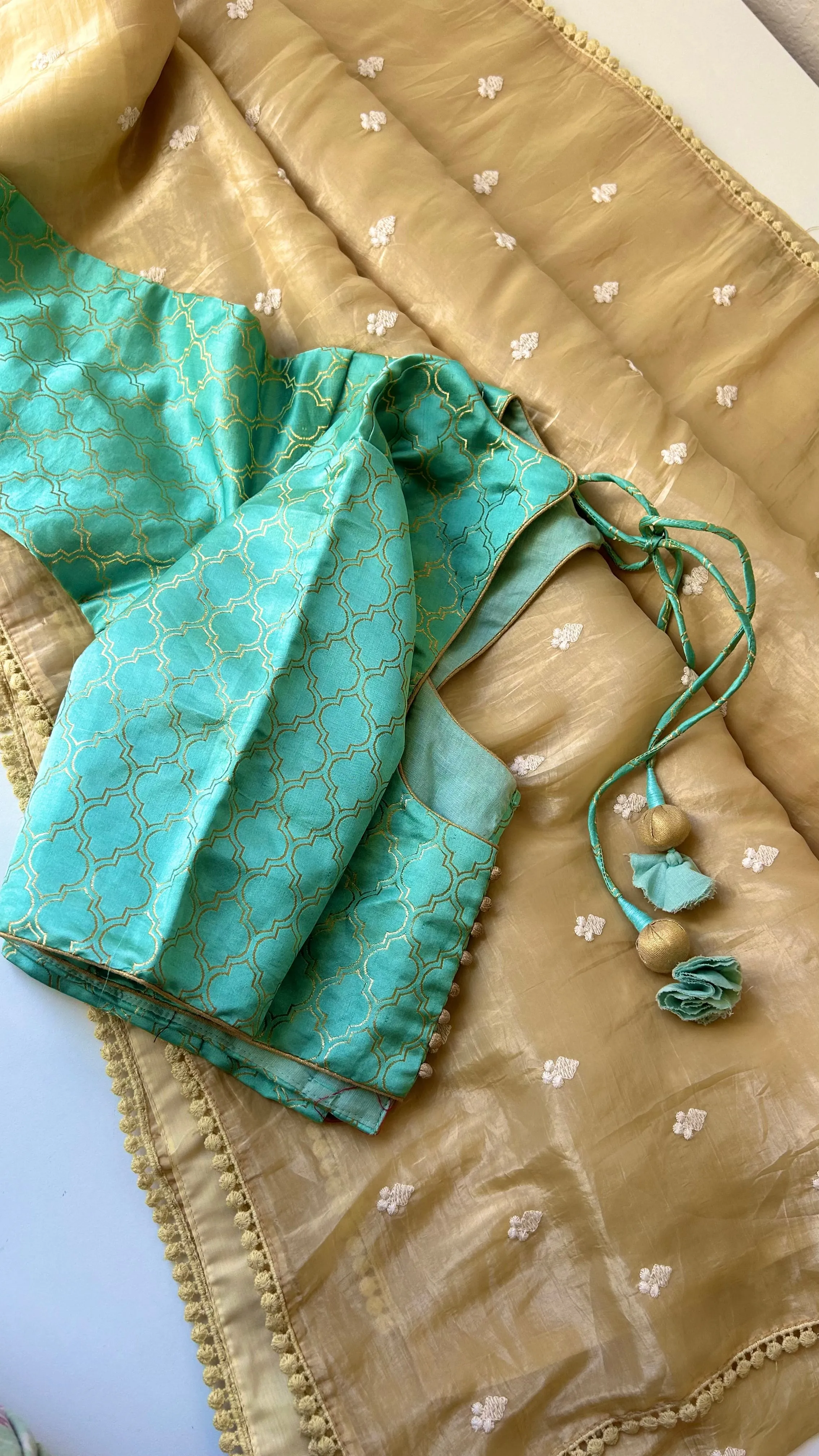 Crushed soft silk saree with silk blouse online shopping usa