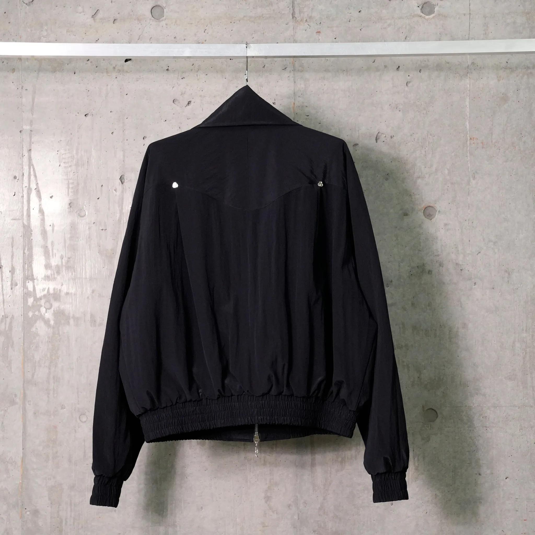 FUNNEL-NECK TRACK JACKET / BARITONE BLUE