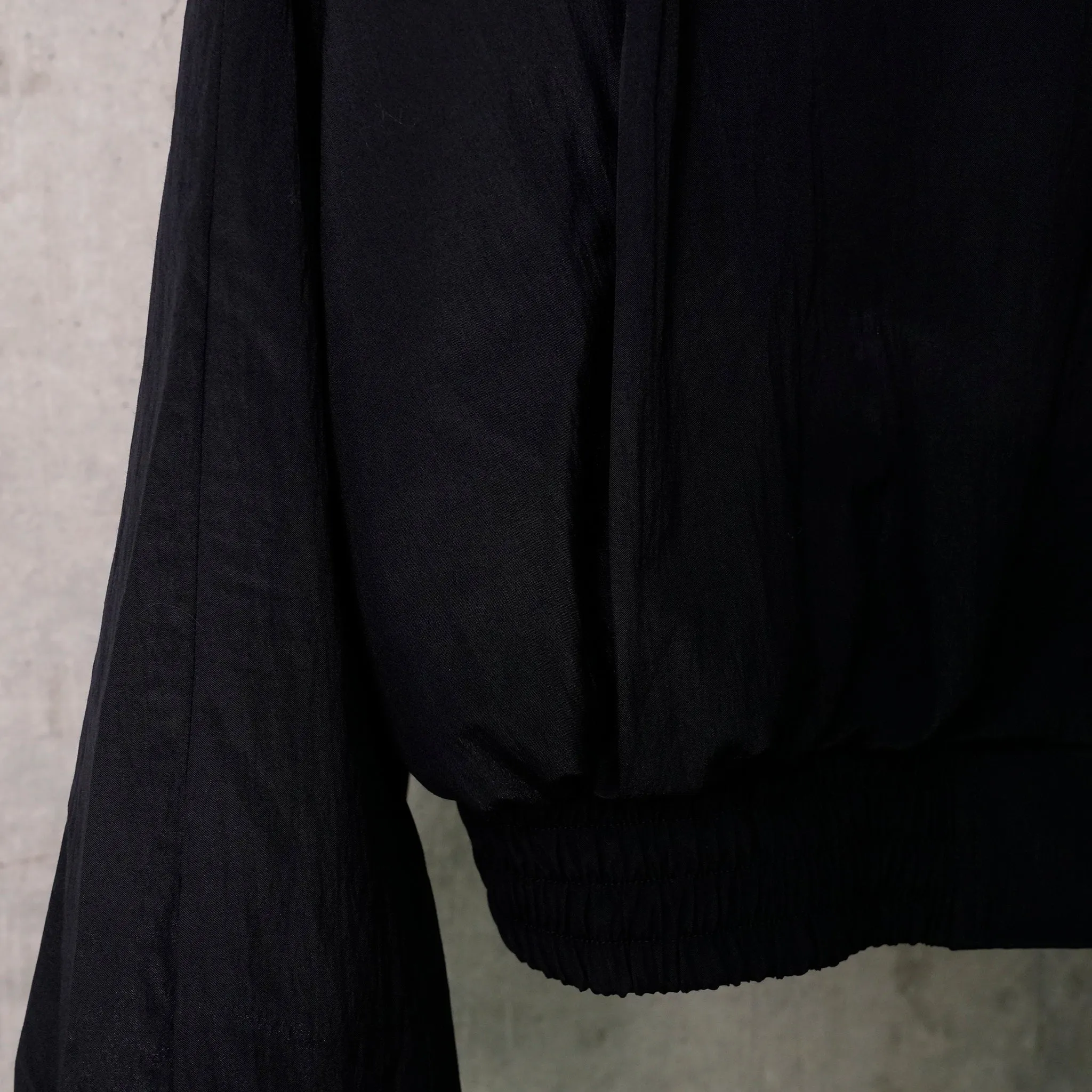 FUNNEL-NECK TRACK JACKET / BARITONE BLUE