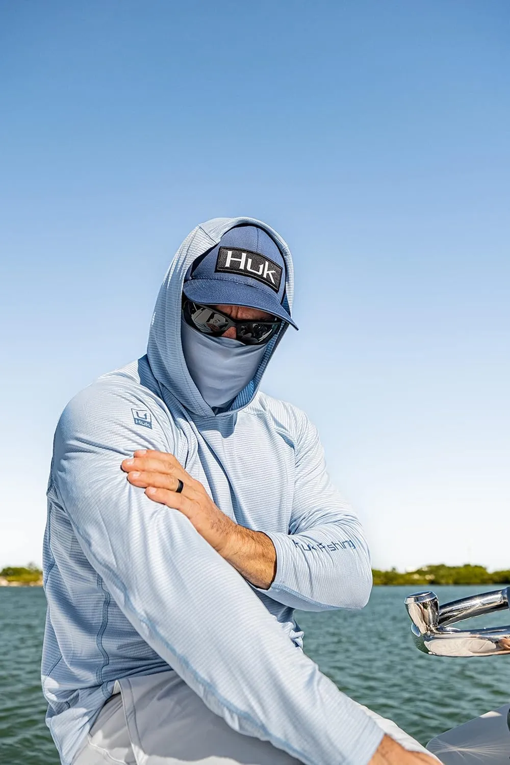 HUK Men's Standard A1A Hoodie Quick-Dry Performance Hooded Shirt  30 UPF