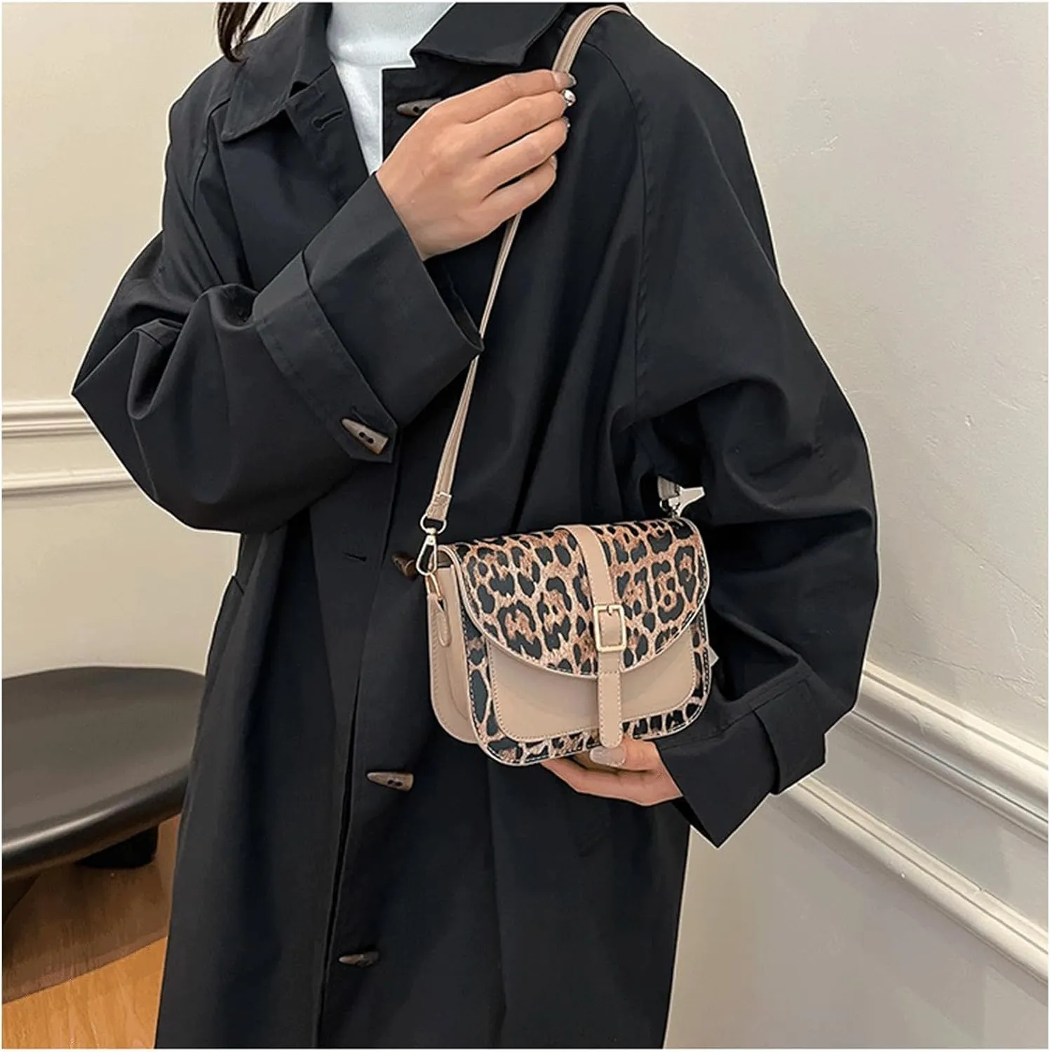 Leopard Purse Cheetah Print Vintage Saddle Bag Curved Flap Urban Crossbody Retro Chic Purse for Girls