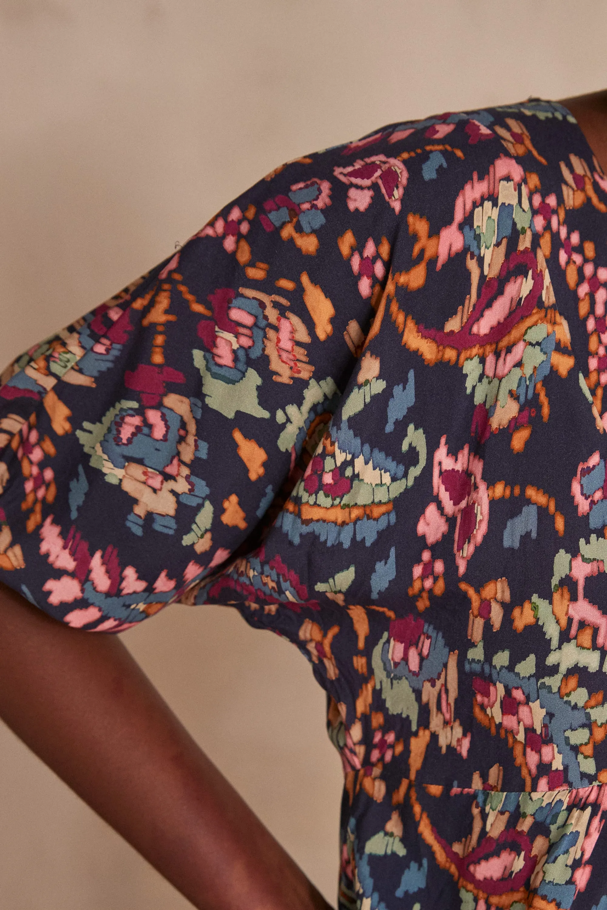 MALIE NAVY BLOUSE