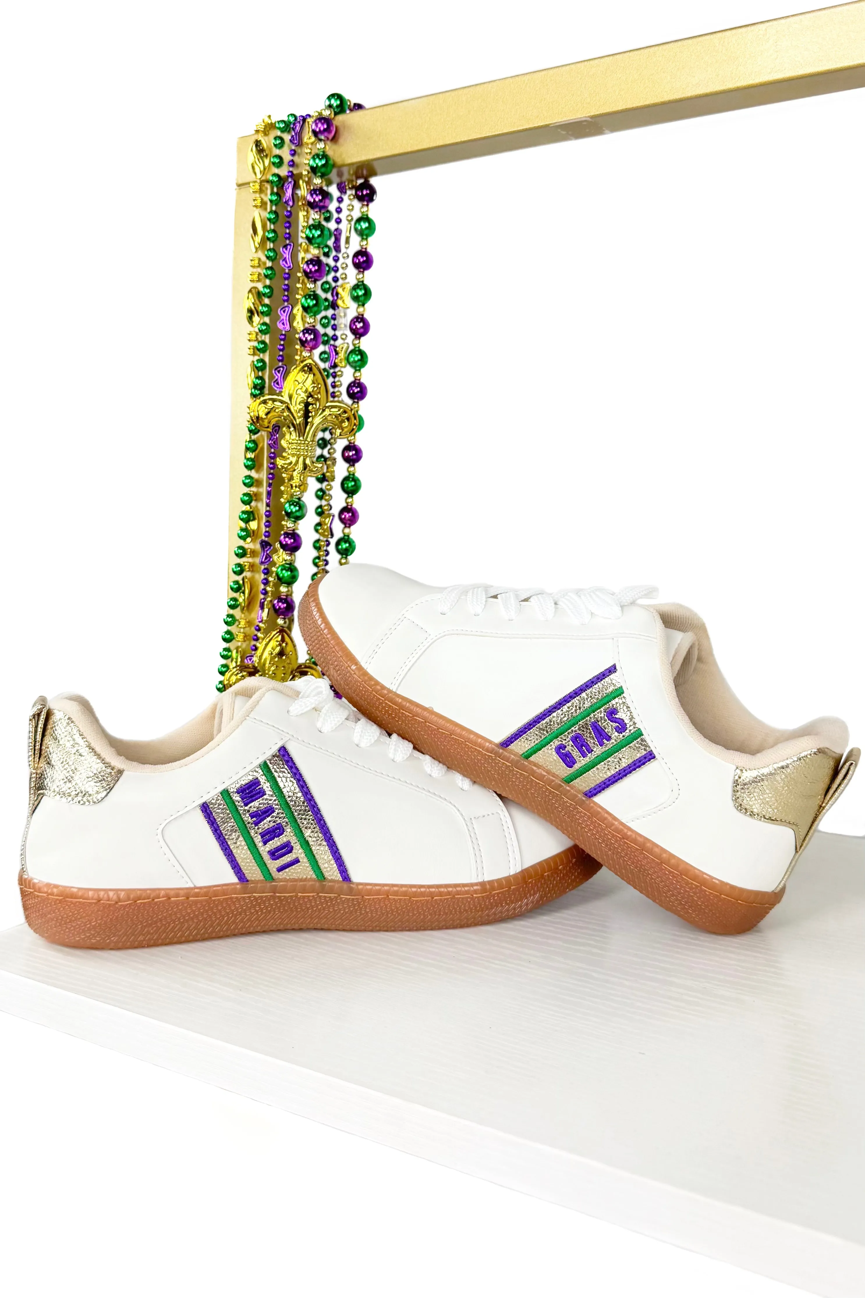 Ready To Mardi Pardi Triple Stripe Embroidery Sneakers