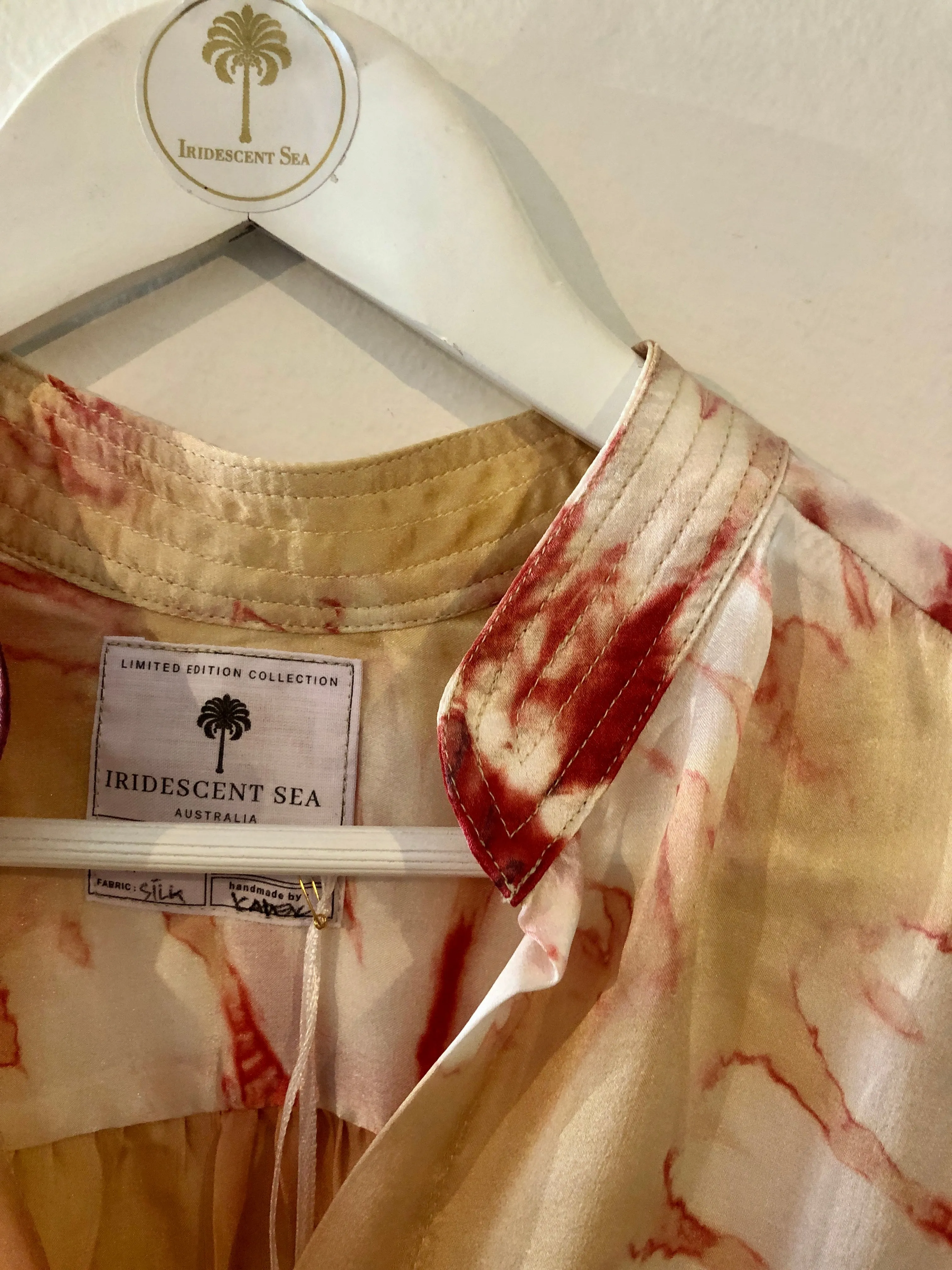 The Havana Silk Blouse in de Cuba